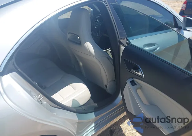 WDDSJ4EB5EN038573: 42765439