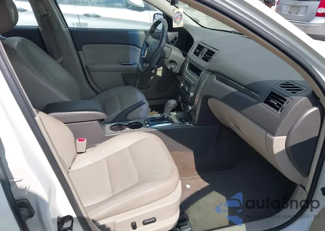 3FAHP0JA2BR150366: 42765532