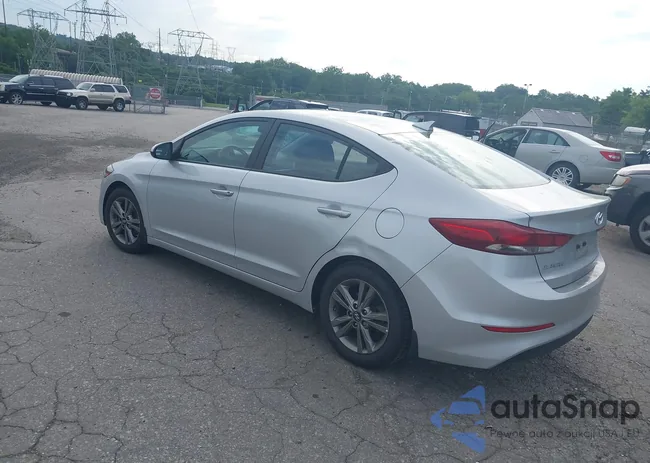 5NPD84LF2JH282521: 42765589