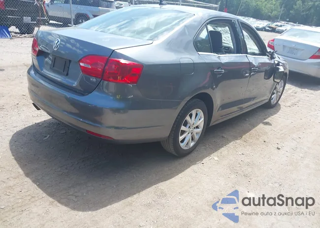 3VWD17AJ5EM370960: 42765599