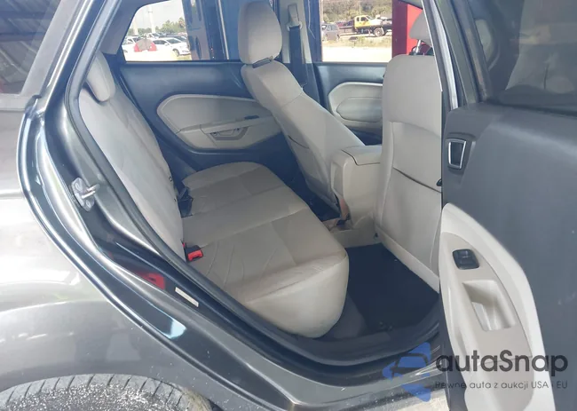 3FADP4BJ3FM214325: 42766437