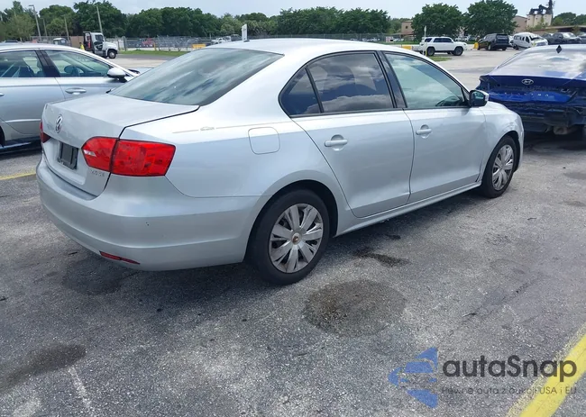 3VWDP7AJ1CM123480: 42765785