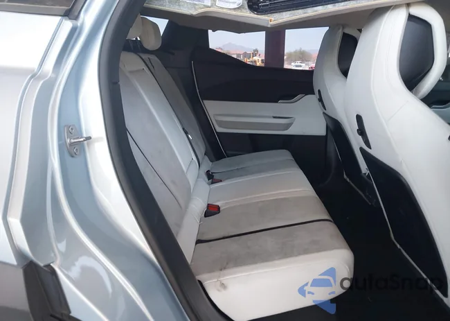 VCF1ZBU28PG002131: 42767500