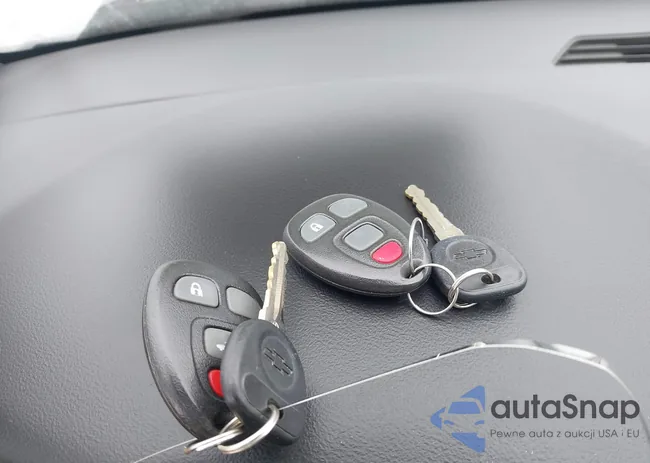 2G1WB58K289143467: 42766682