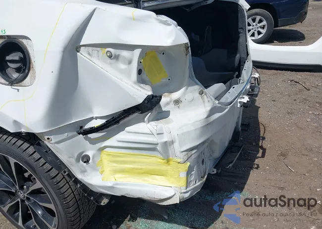 2T1BURHE1HC827167: 42766745