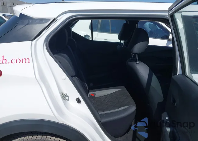 3N1CP5BV2LL528809: 42766806