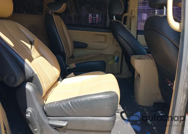 KNDMB5C17G6212995: 42768043