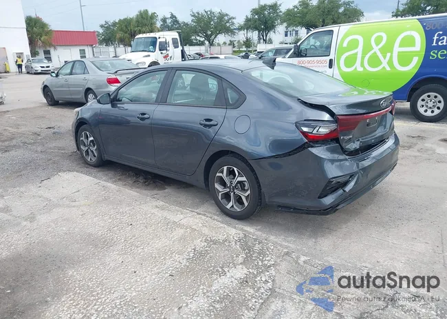 3KPF24AD5LE237446: 42768146