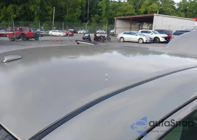 1NXBU4EE4AZ215654: 42768546