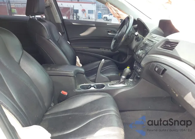 19UDE2F30KA002927: 42768551