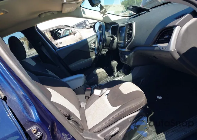 1C4PJMCS6EW184137: 42767679