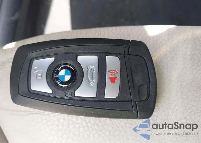 WBAFR7C52CC816658: 42767909