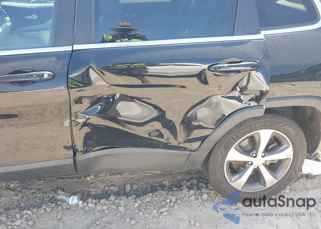 1C4PJMDX5KD456310: 42767946