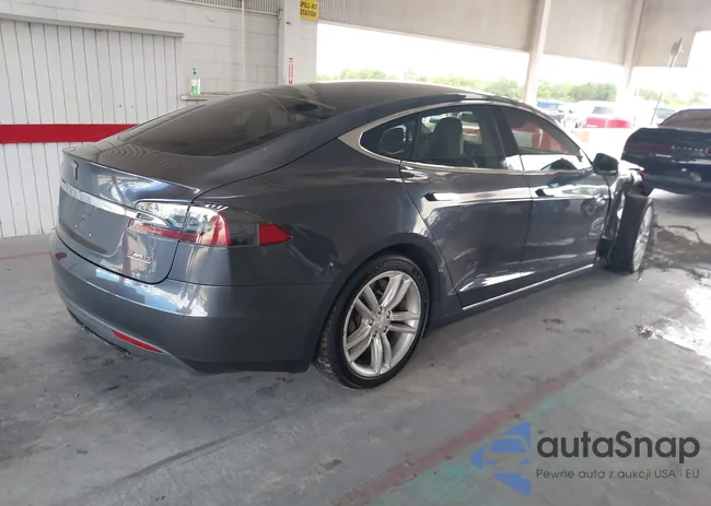 5YJSA1S12FF100404: 42769147