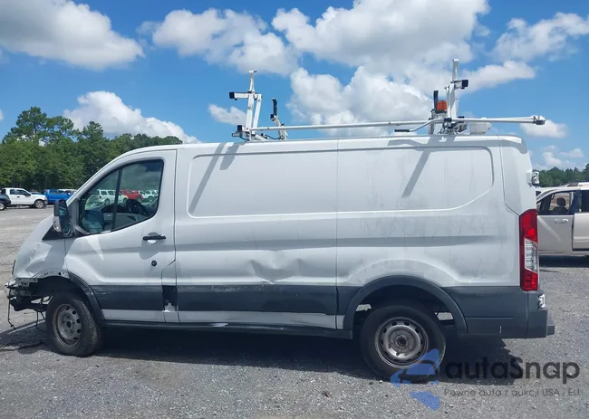 1FTYR1YM4GKB55185: 42769357