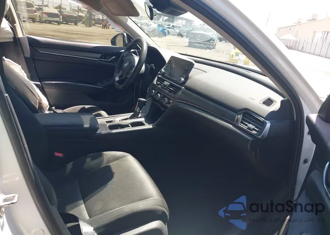 1HGCV1F1XJA260357: 42768667