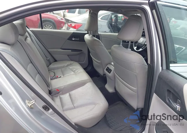 1HGCR3F02HA012296: 42768756