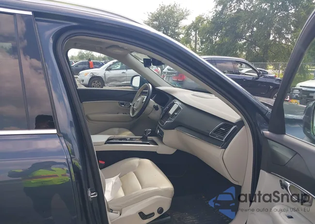 YV4102PK8L1604527: 42768907