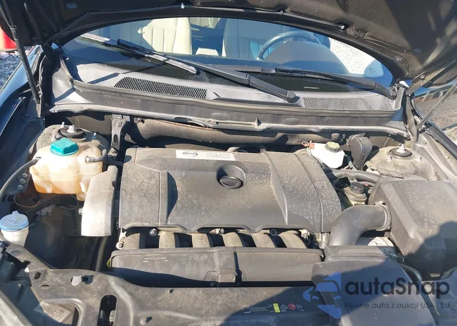 YV4952CY2D1661872: 42770138