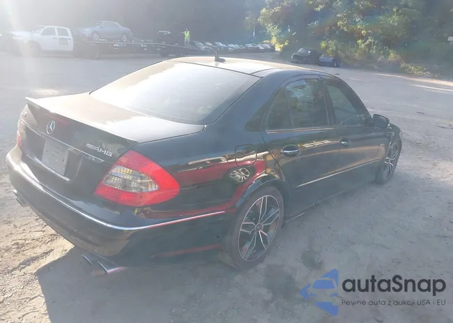 WDBUF77X27B007539: 42770431