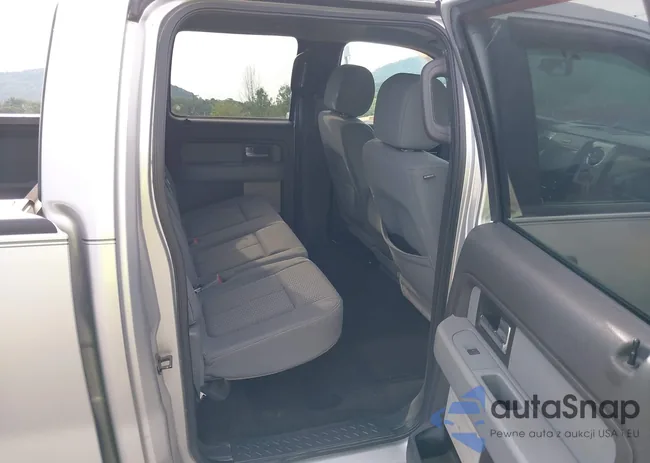 1FTFW1ET1DFD73701: 42770544