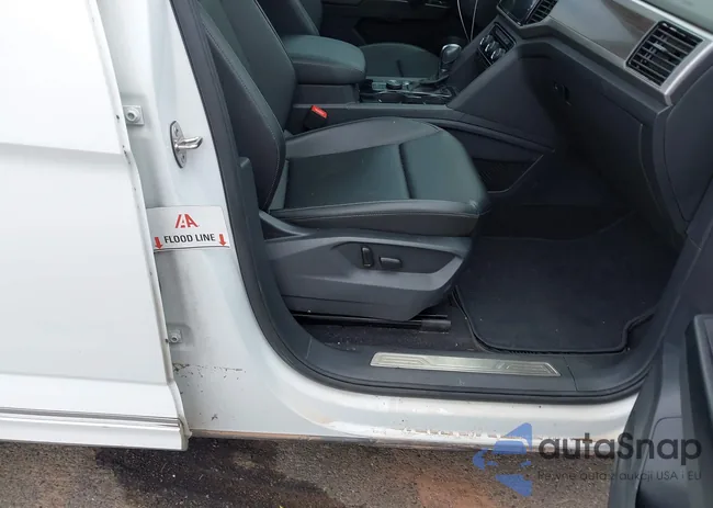 1V2RR2CA0KC614026: 42769857