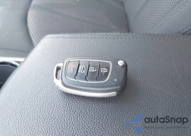 5NPE24AF0KH760784: 42769883