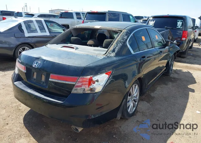 1HGCP2F73BA079008: 42769926