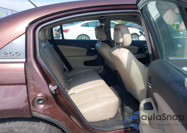 1C3CCBCB6CN233776: 42770007