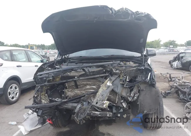 1GNSKPKD4NR160761: 42771359