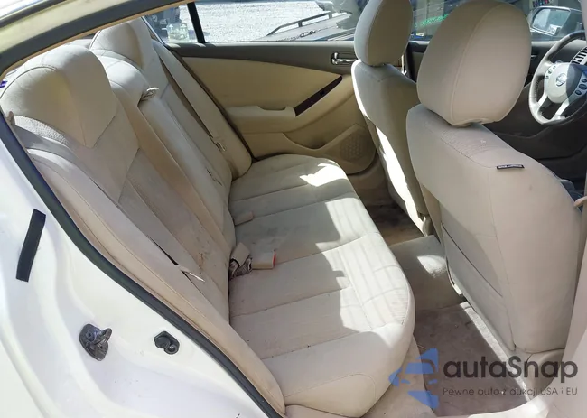 1N4CL2AP2AC184813: 42770984