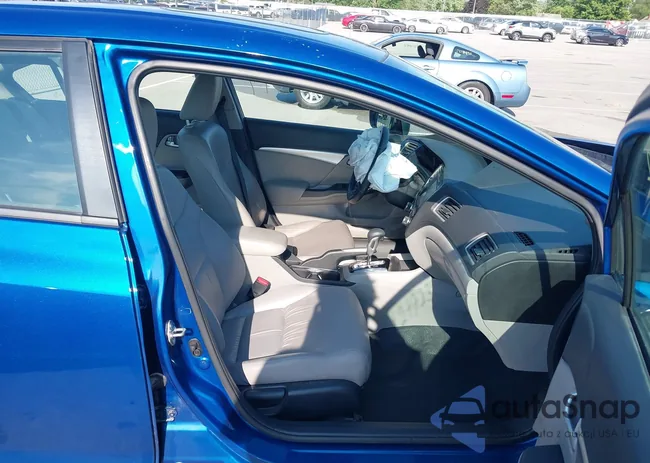 19XFB2F90FE031495: 42772397