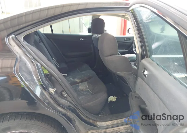 1N4AA5APXEC437106: 42772603