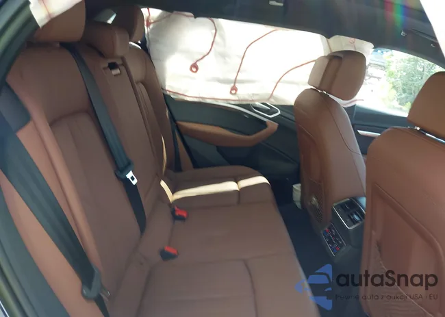 WA1LAAGE5NB025516: 42772624