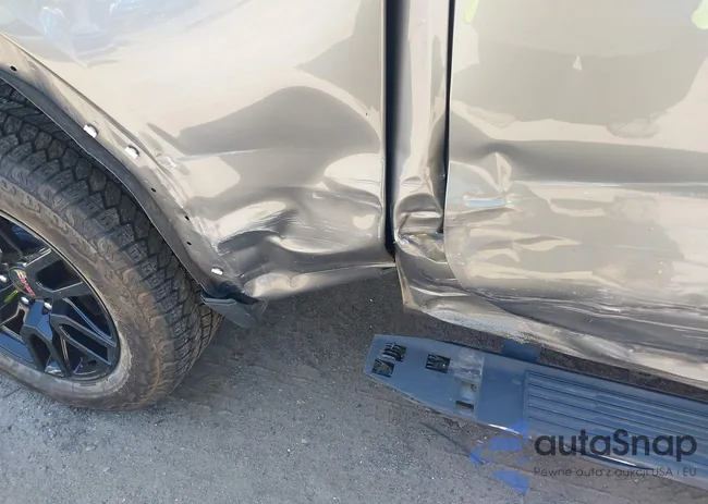 3GTU9CED9LG185718: 42771776