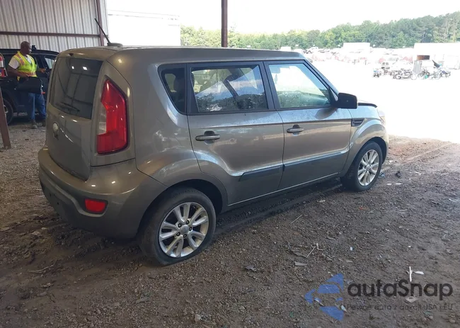 KNDJT2A60D7623593: 42771882