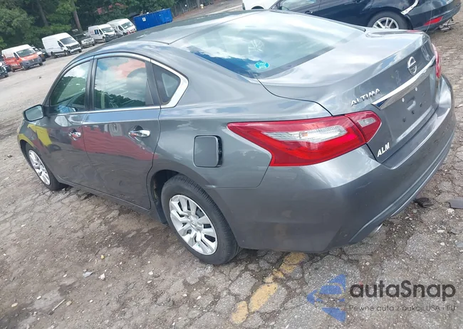 1N4AL3AP7JC119775: 42773110