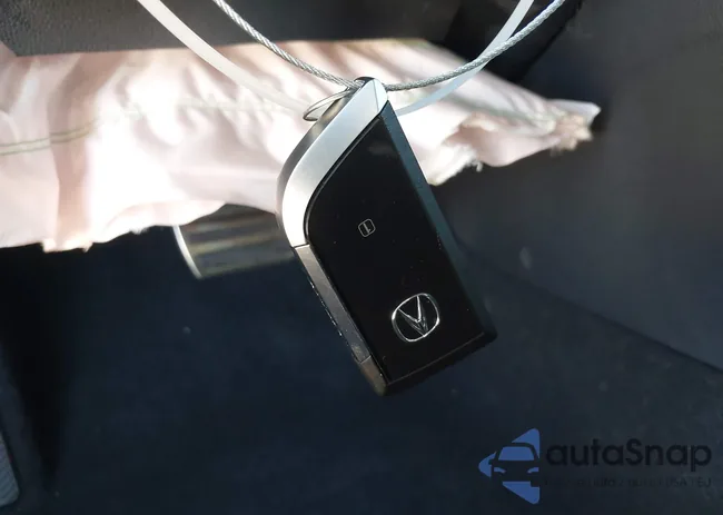 19UDE4H62SA015200: 42773280