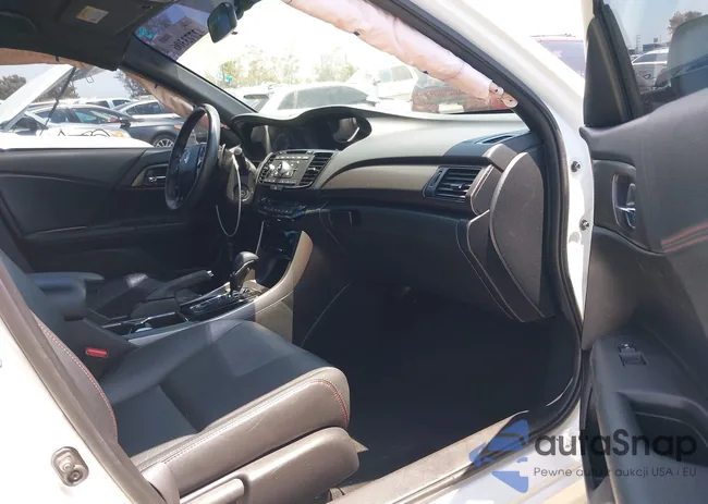 1HGCR2F15HA169307: 42773306