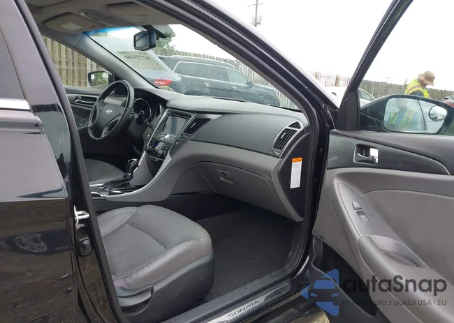 KMHEC4A41CA023206: 42773380