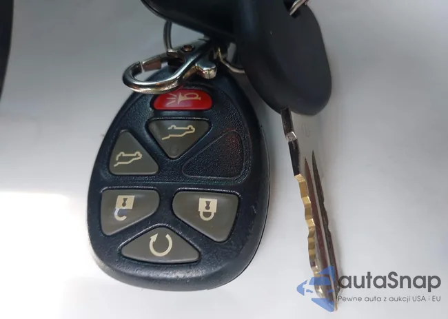 1GNSKCE04DR254140: 42772753