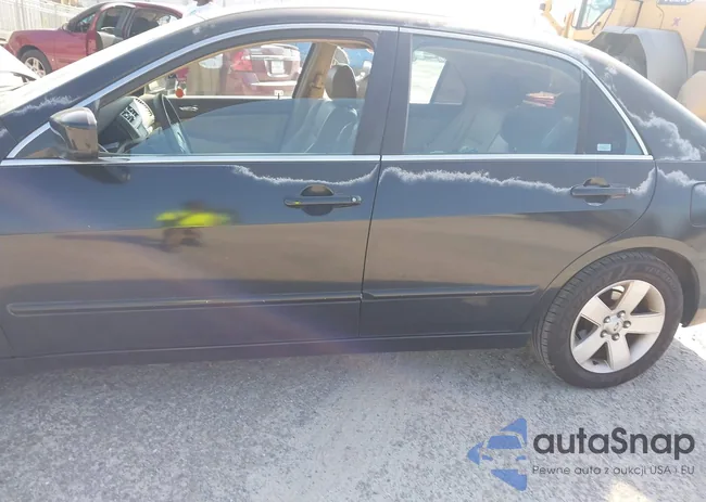 1HGCM56825A126746: 42774417