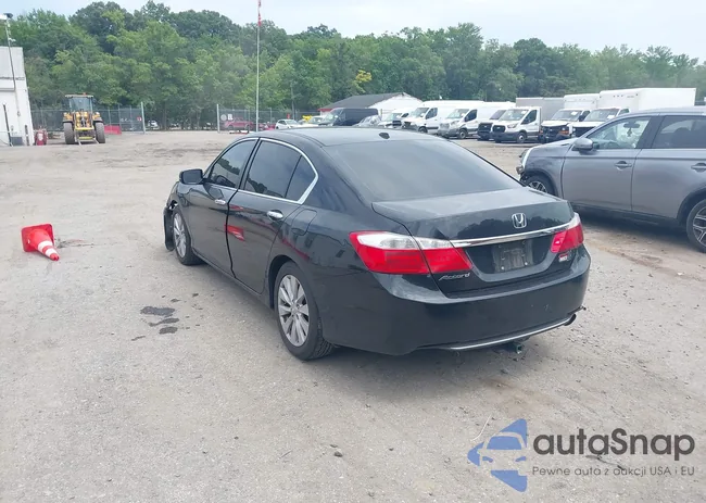 1HGCR2F8XDA200607: 42773695