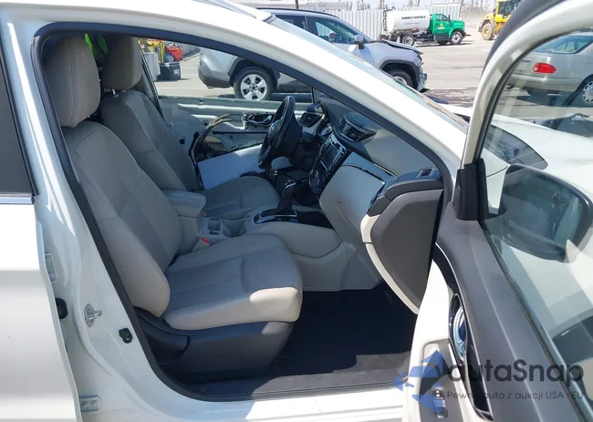 JN1BJ1CP3KW228601: 42773894