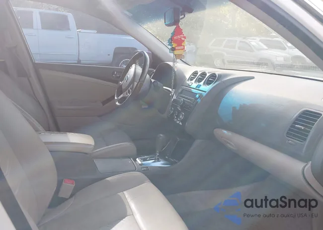 1N4AL2AP9CN547686: 42773899