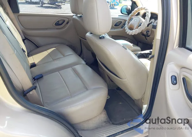 1FMCU94187KB59285: 42773968