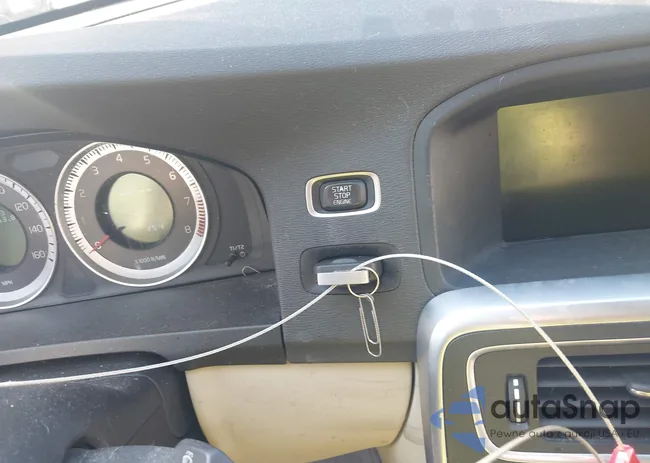 YV1622FS3C2045235: 42775014