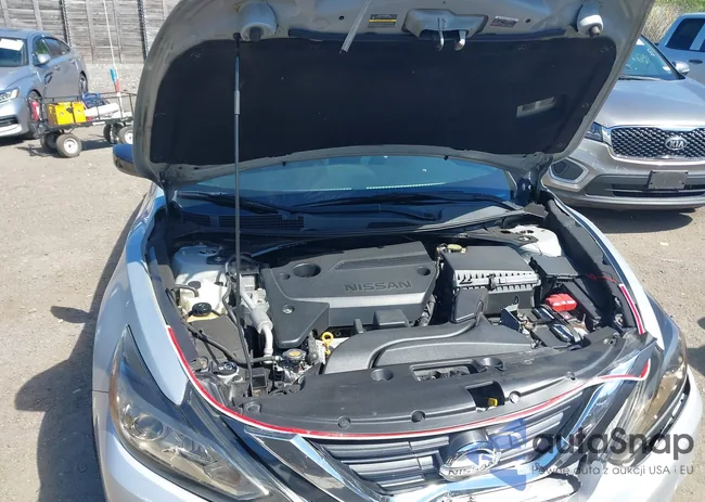 1N4AL3AP6HC201975: 42775247