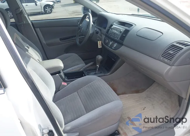 4T1BE32KX6U722485: 42775280