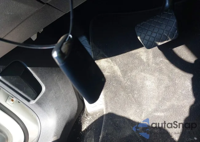 3VV2B7AX9KM110375: 42775293